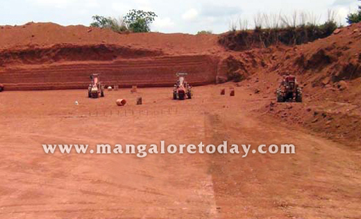 Mangalore Today Latest Main News Of Mangalore Udupi Page Moodbidri Illegal Red Stone Quarry Raided Equipment Vehicles Seized