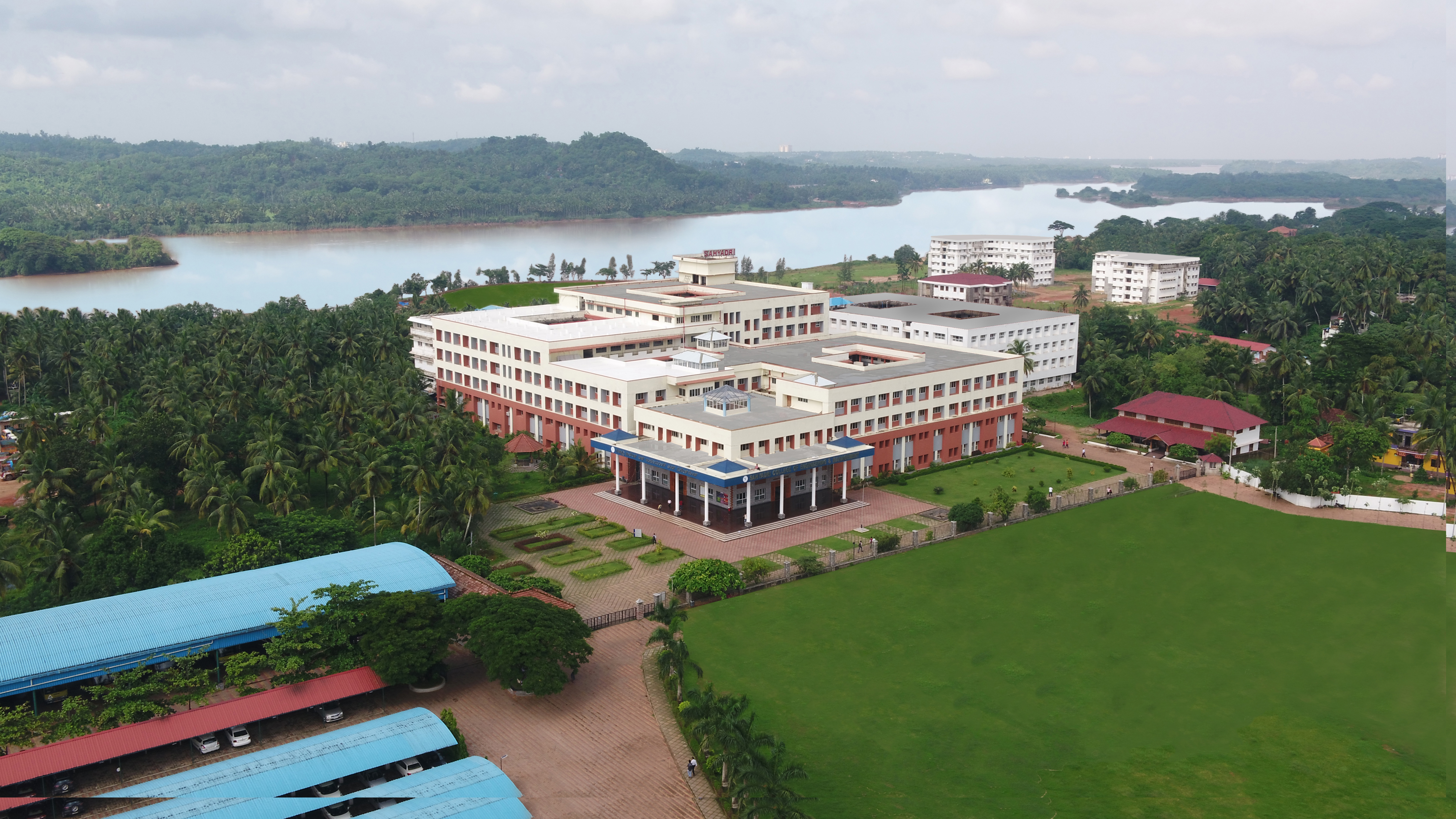 Sahyadri College