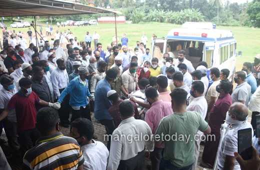 BA Mohiudeen funeral