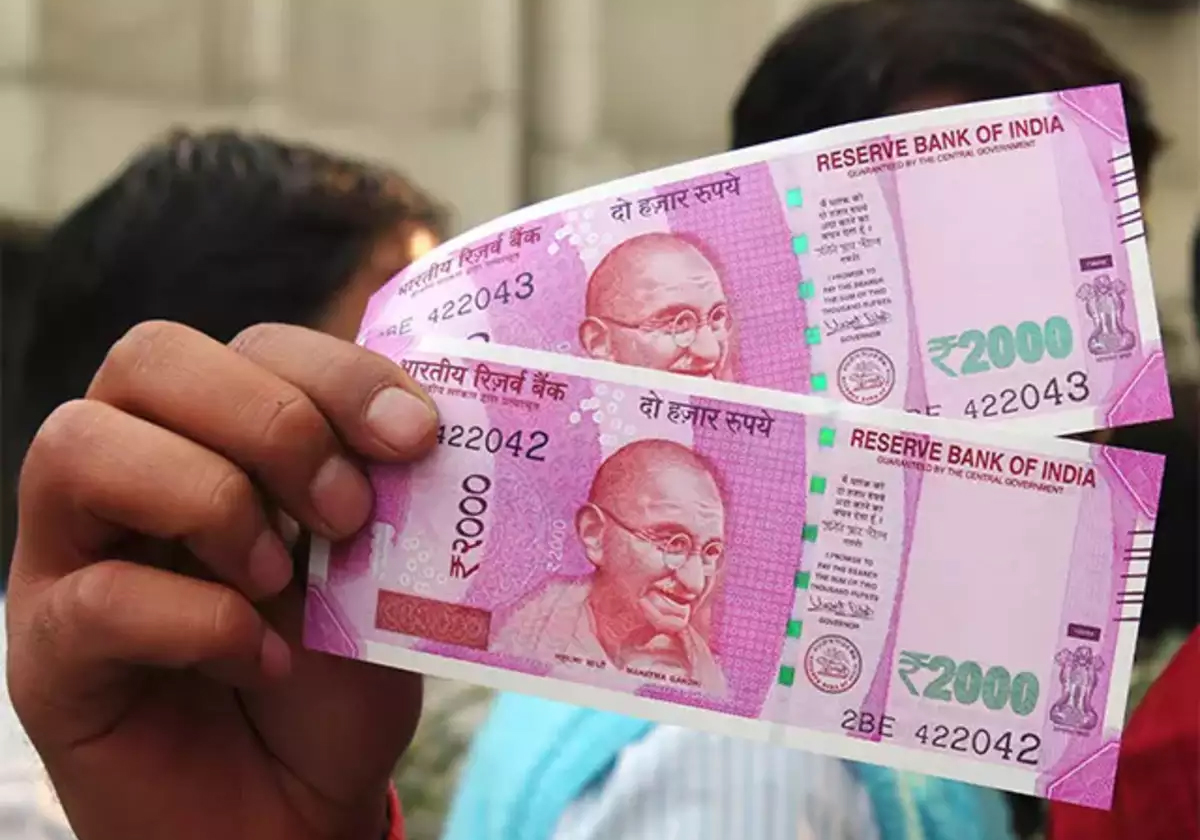 Rs 2,000 notes 