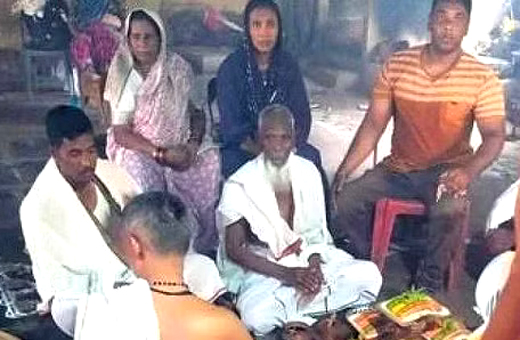 Muslim family perform hindu rituals at Gokarna