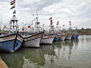 Mechanised fishing boats to stay away from sea as ban period