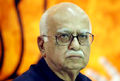 Advani stakes claim to fight LS polls from Gandhinagar seat