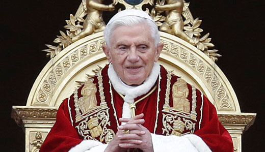 Pope Benedict had pacemaker for years, says Vatican