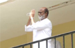 Rajinikanth dissolves Rajini Makkal Mandram, says no plans of entering politics in future