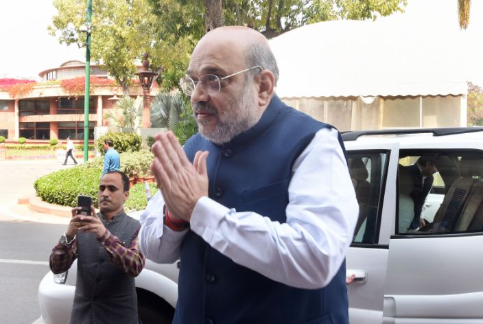 Amit Shah speaks to doctors; appreciates their work, assures security