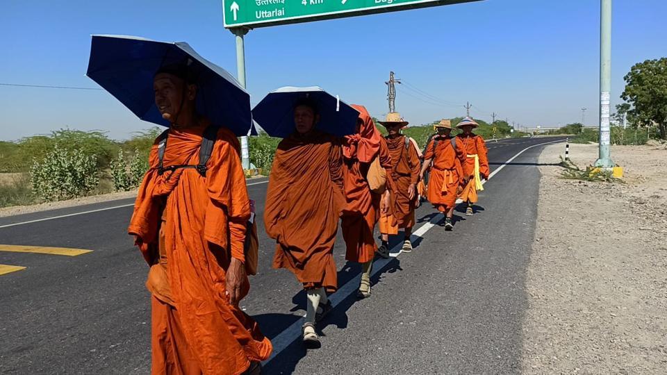 13 Thai Buddhist monks, going to Pakistan, stopped in Rajasthan