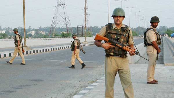 Delhi on very high alert as inputs of terror strike trickle in