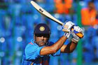 Tri-series final: MS Dhoni clinches a sensational win for India