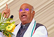 Won’t die till PM Modi removed from power: Mallikarjun Kharge after falling ill