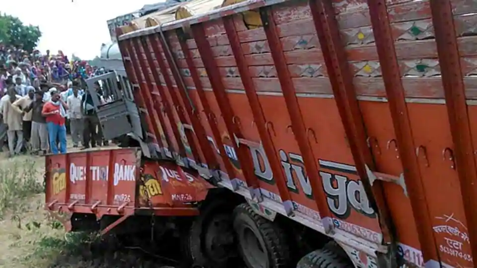 Truck collision in Madhya Pradesh kills 14 labourers, more than 50 injured