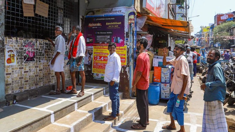 Unable to get liquor, 3 men die in Tamil Nadu after drinking paint and varnish