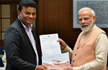 PM Modi meets pilot who built Aircraft from scratch on his terrace