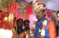 Bride and Groom exchange garlands of Onion at wedding in UP