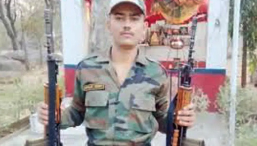 Soldier cremated wth state honours, 3-month-old daughter lights pyre