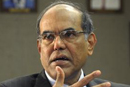 Subbarao hits out at govt; blames it for rupee dip, eco woes