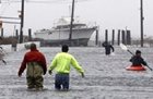 Superstorm Sandy devastates New York, 10 reportedly dead