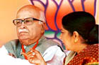 Advani, Sushma launch BJP campaign in Karanataka