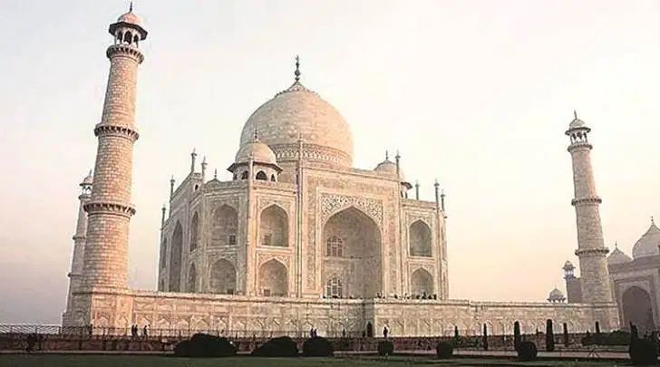 Taj Mahals tombs cleaned for first time in 300 years for Donald Trump