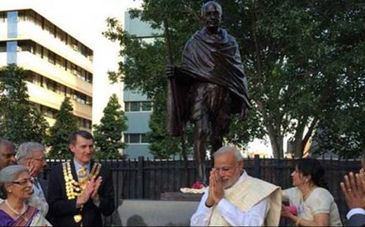 PM_Modi_Gandhi...