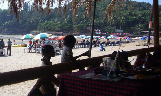 baga-beach_children