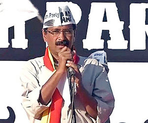 kejriwal_bang_...